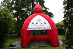 stand-s2a50m-afds-risorgive-con-goccia-sangue