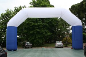 Arco A14 Blu-Bianco noleggio